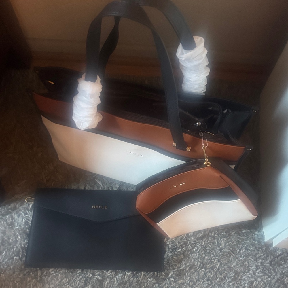 Brown and White Women's Tote Bag Set